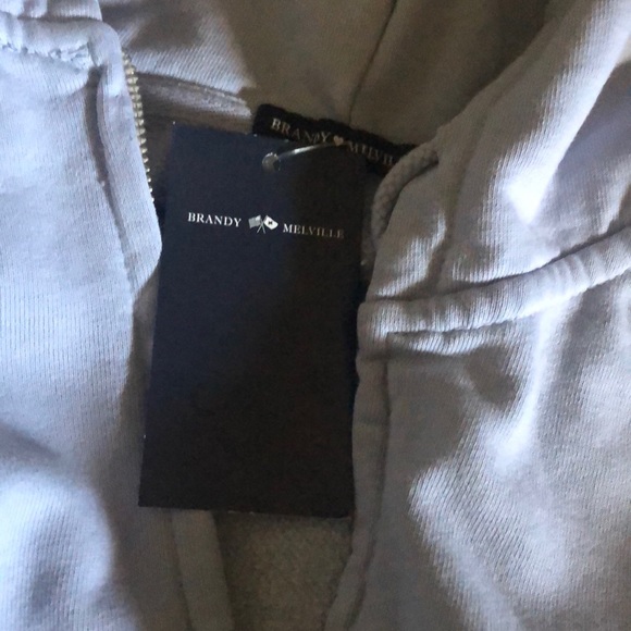 Brandy melville hoodie NWT - Picture 2 of 3